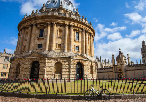Exploring the City of Oxford: A Comprehensive Guide to its Landmarks and Attractions
