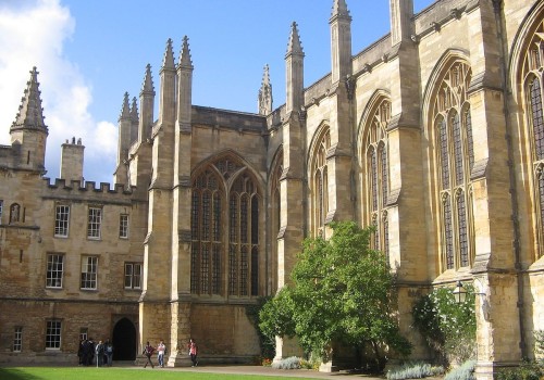 Uncovering the Rich History and Traditions of Oxford University